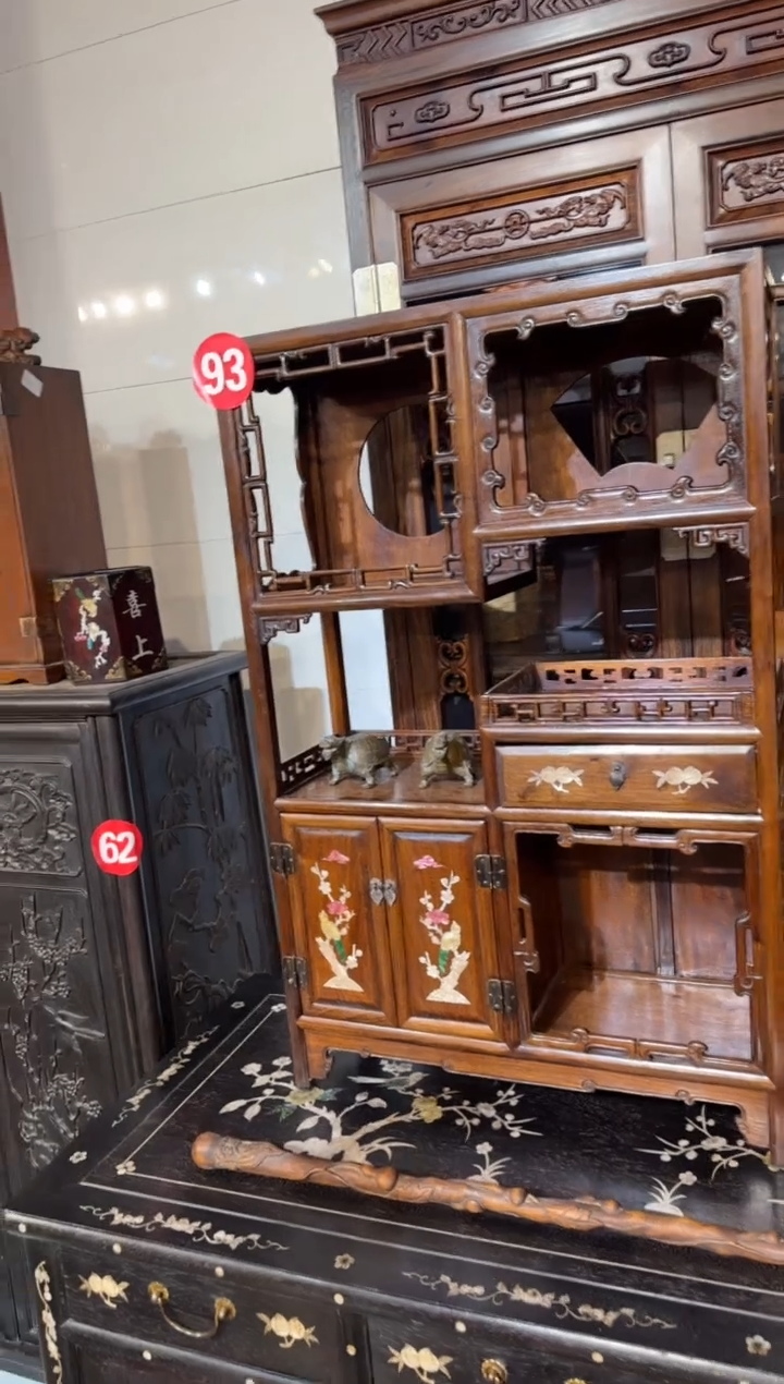 【闪购商品】木木艺缅花镶嵌雕刻圈口博古架1980.888