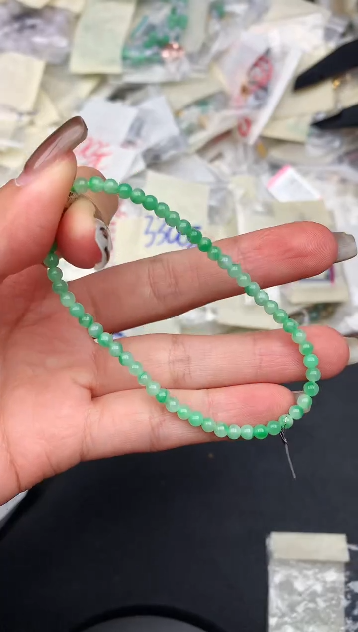 未镶嵌挂件翡翠—