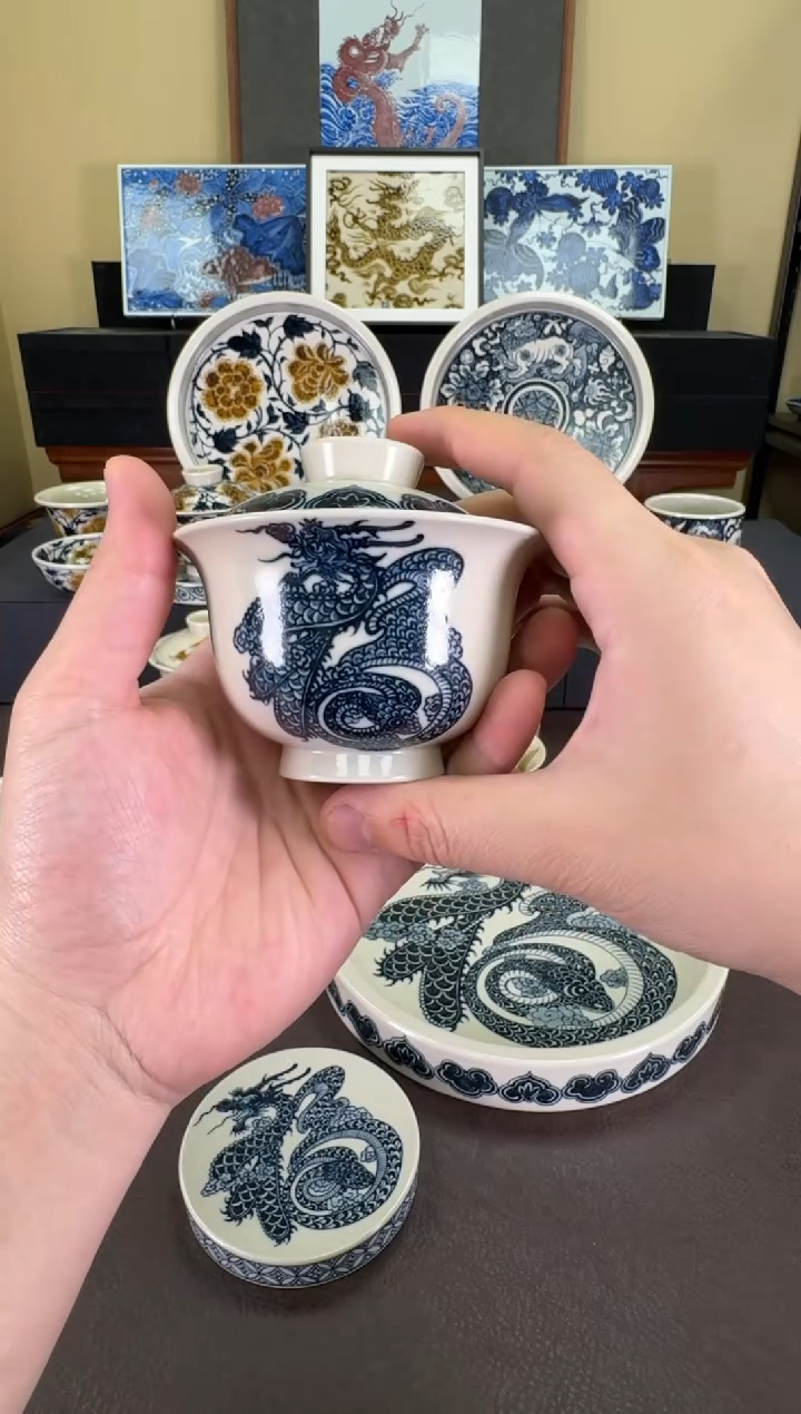 【闪购商品】二号釉龙蛇纹盖碗