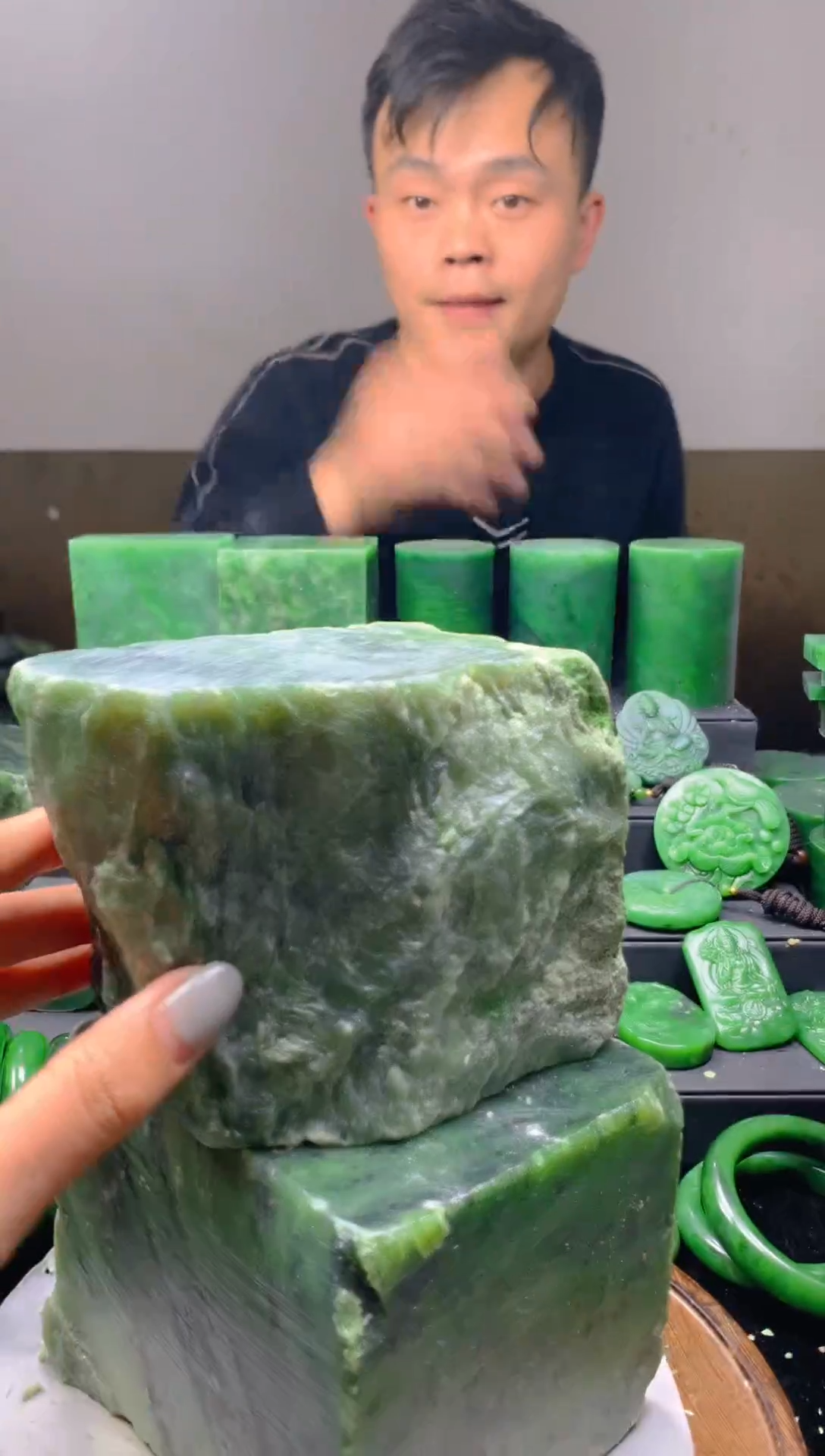 未镶嵌和田玉（碧玉）珠宝半成品1