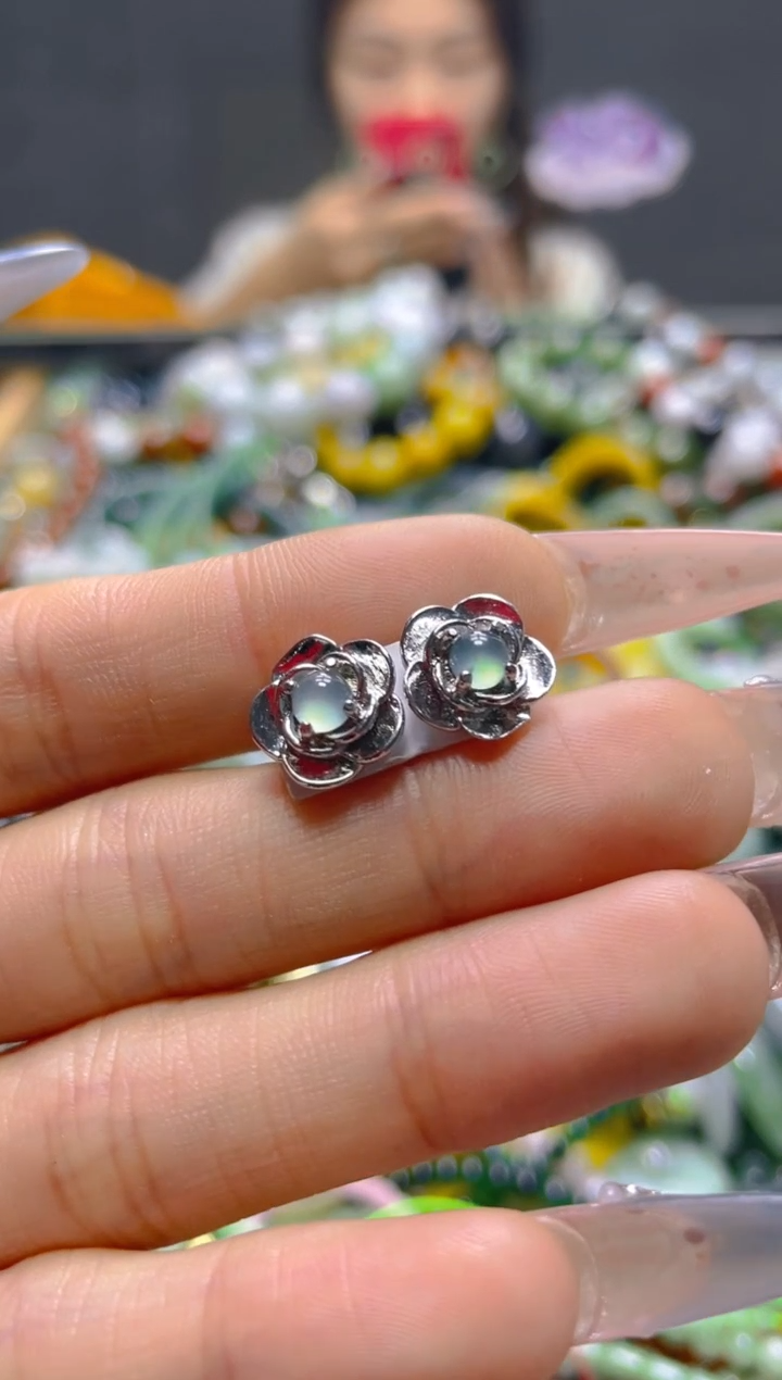 颈饰未镶嵌翡翠/T/翡翠A货，一件也是批发价