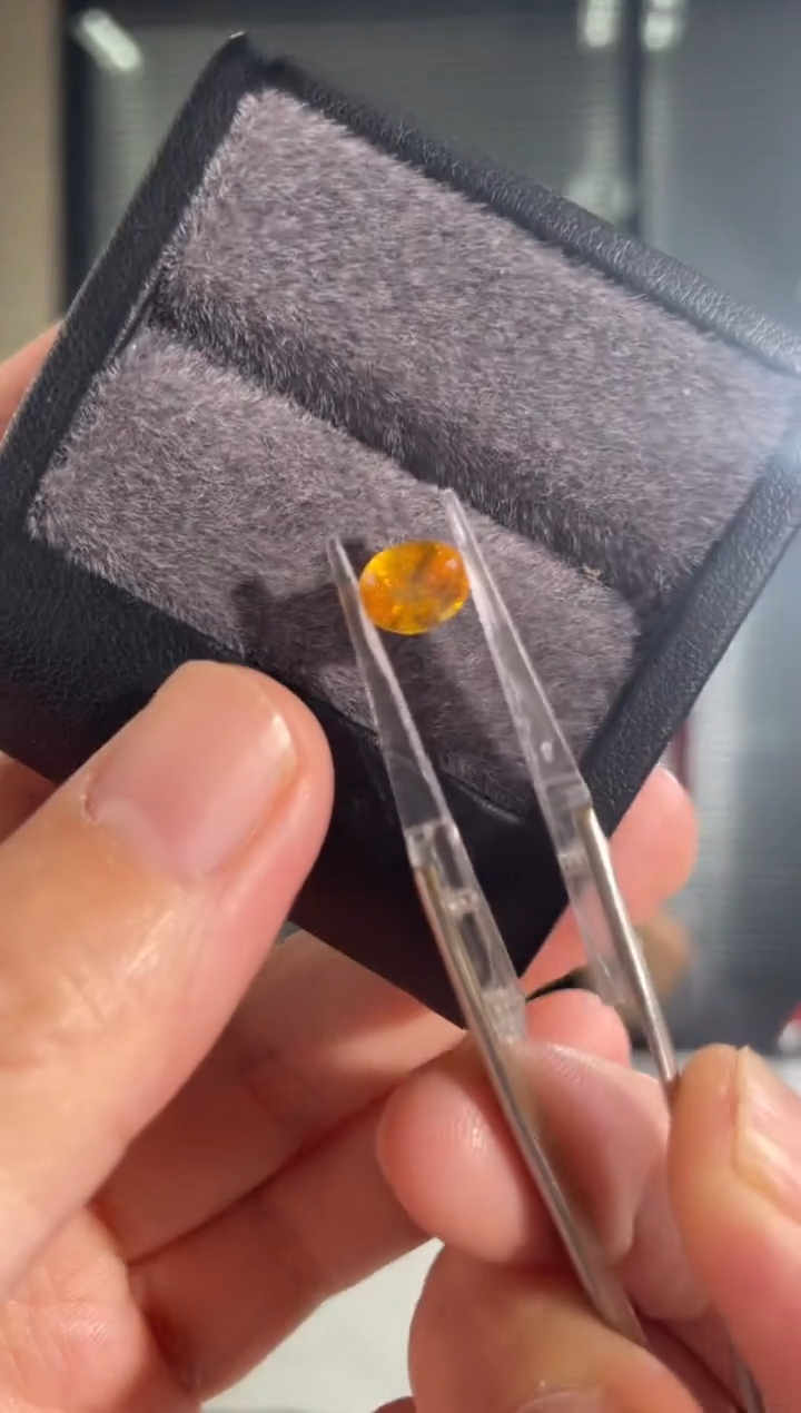 【闪购商品】蓝宝石裸石未镶嵌2.3克拉