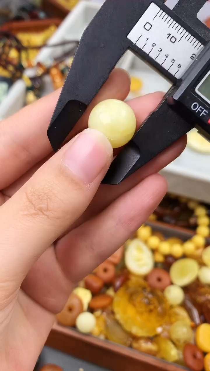 【闪购商品】琥珀珠宝奇石未镶嵌654563