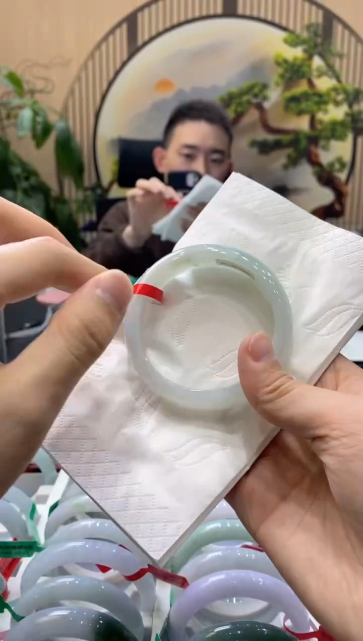 【闪购商品】翡翠手镯未镶嵌000011693