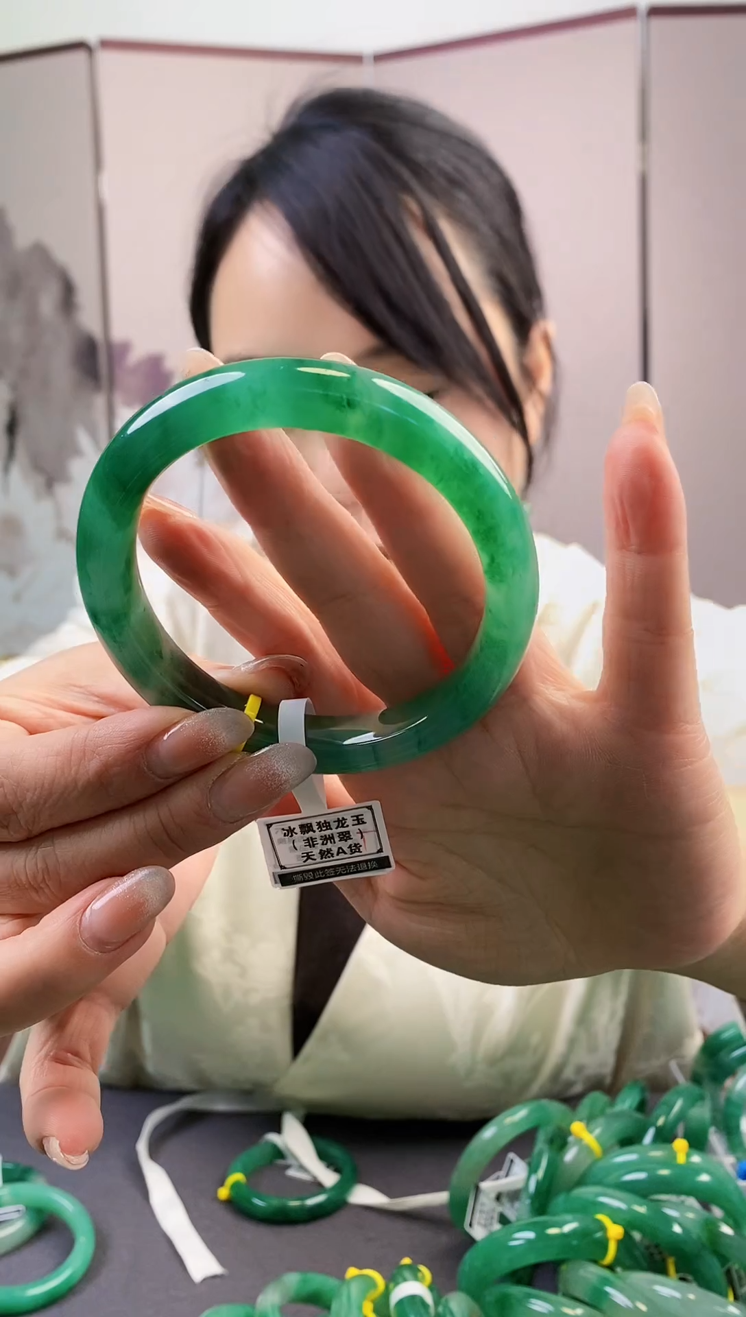 【闪购商品】石英质玉手镯未镶嵌05