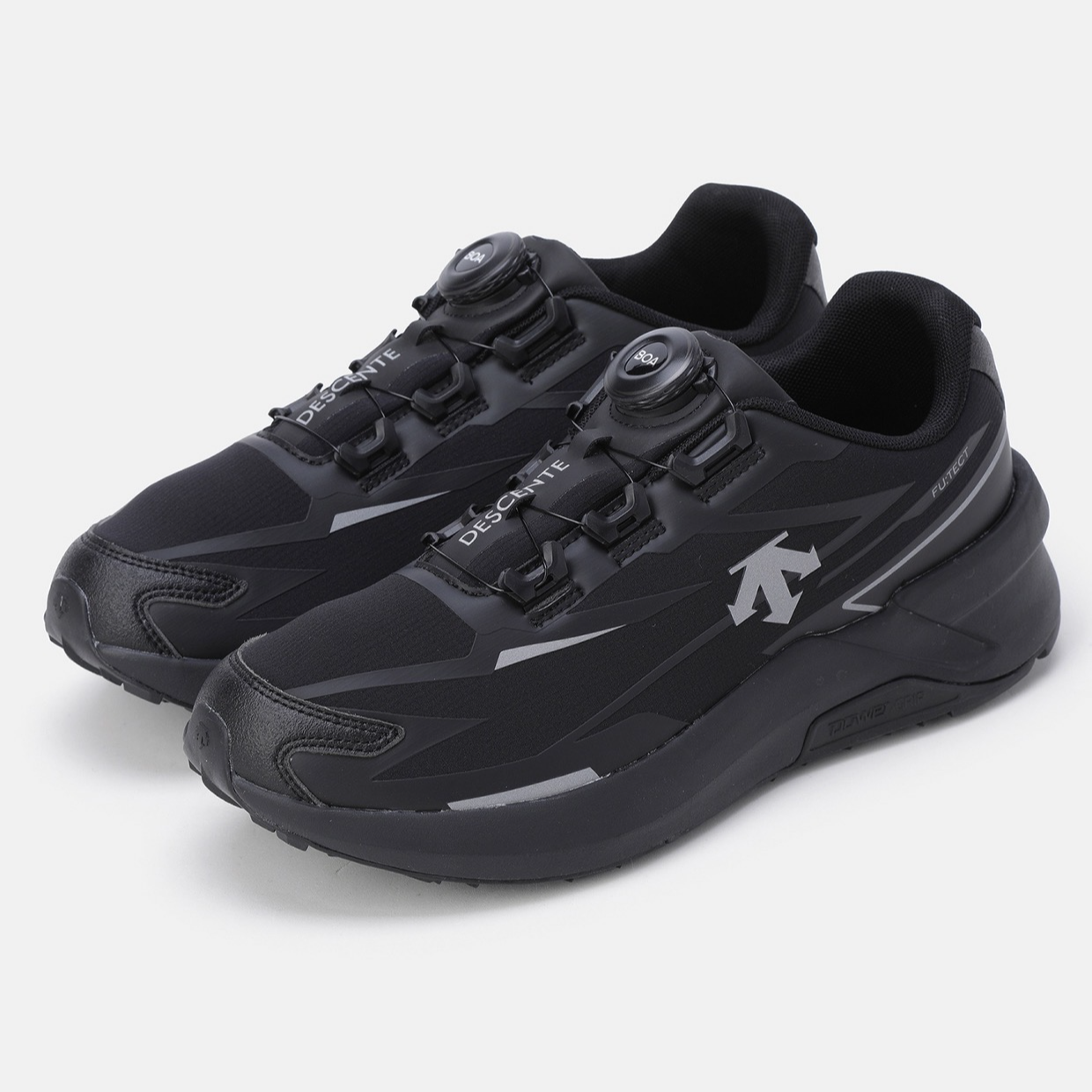 DESCENTE/迪桑特户外休闲BOA纽扣商务舒适简约运动鞋 SQ323LCR83
