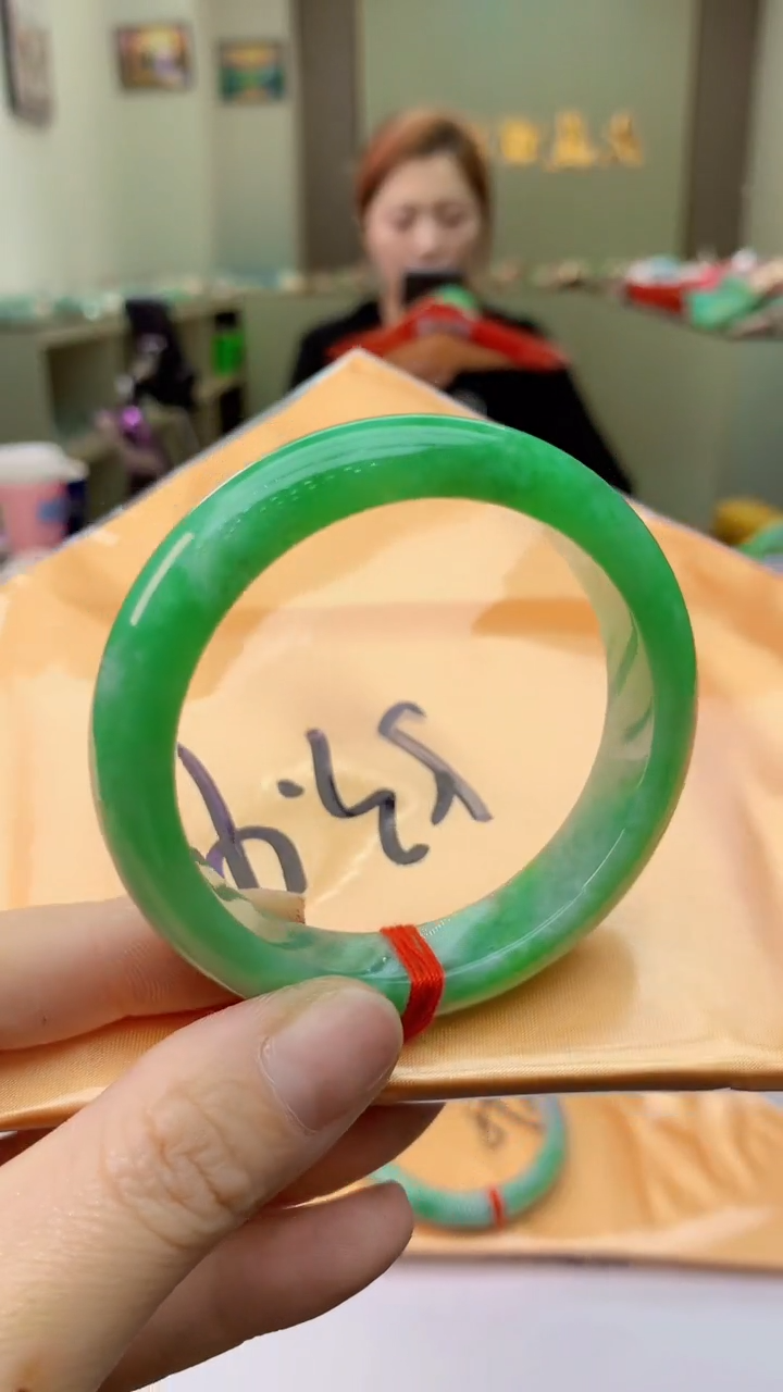 【闪购商品】翡翠手镯未镶嵌0733253169