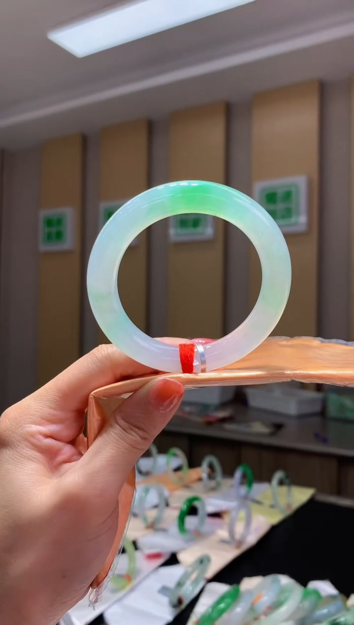 未镶嵌手镯翡翠-C39 圈口53 全款13万 定金2万