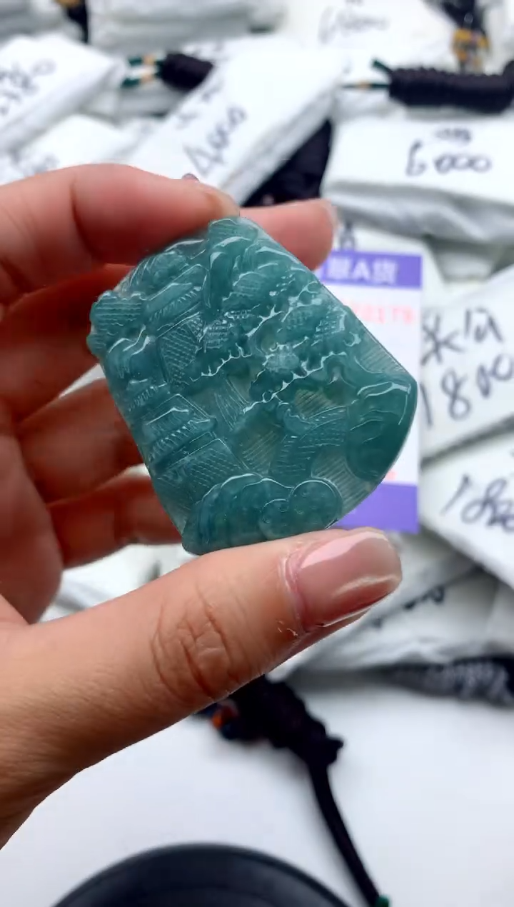 翡翠未镶嵌颈饰555555555555