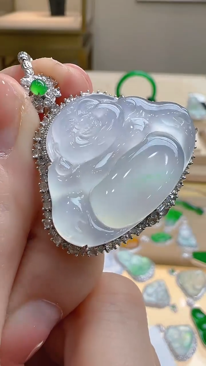 【闪购商品】翡翠吊坠(不含链)18K金镶嵌多样性发货拍一发一