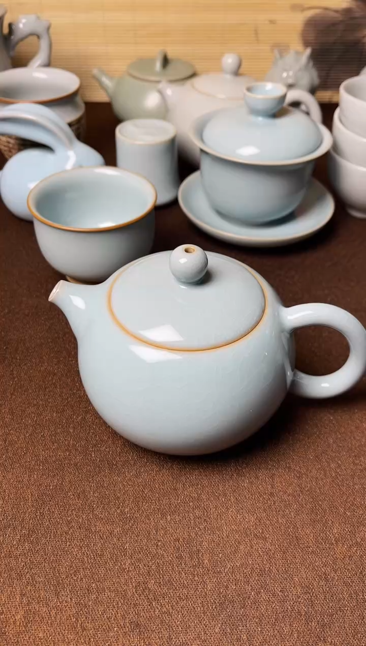 特价全品-天青釉纯手工西施壶