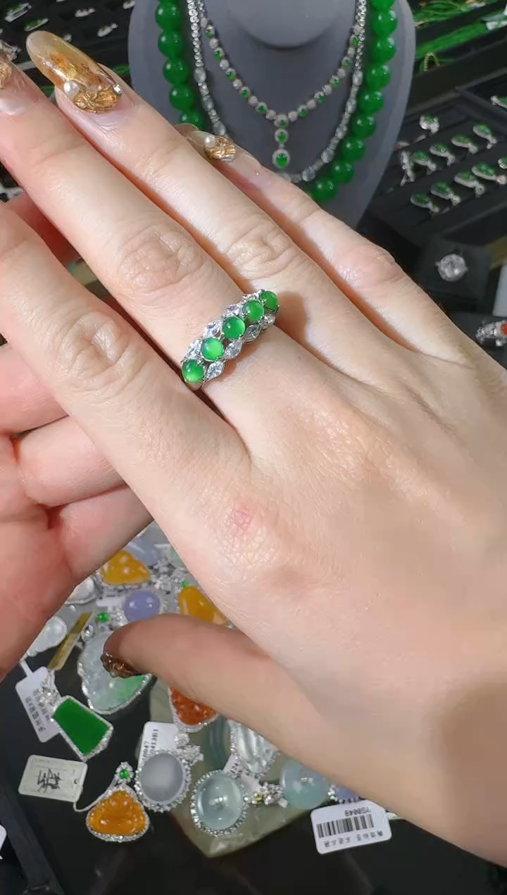 【闪购商品】翡翠戒指银S925镶嵌蛋面