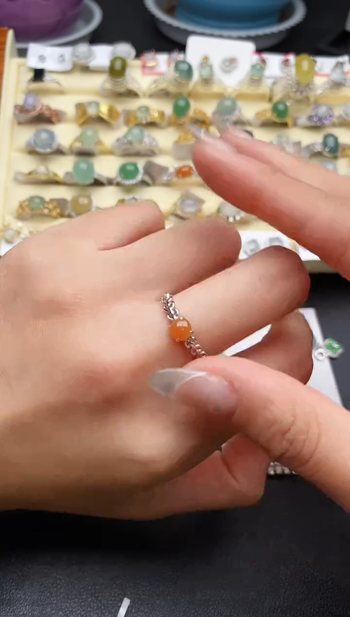 【闪购商品】翡翠戒指银S925镶嵌88888888+1