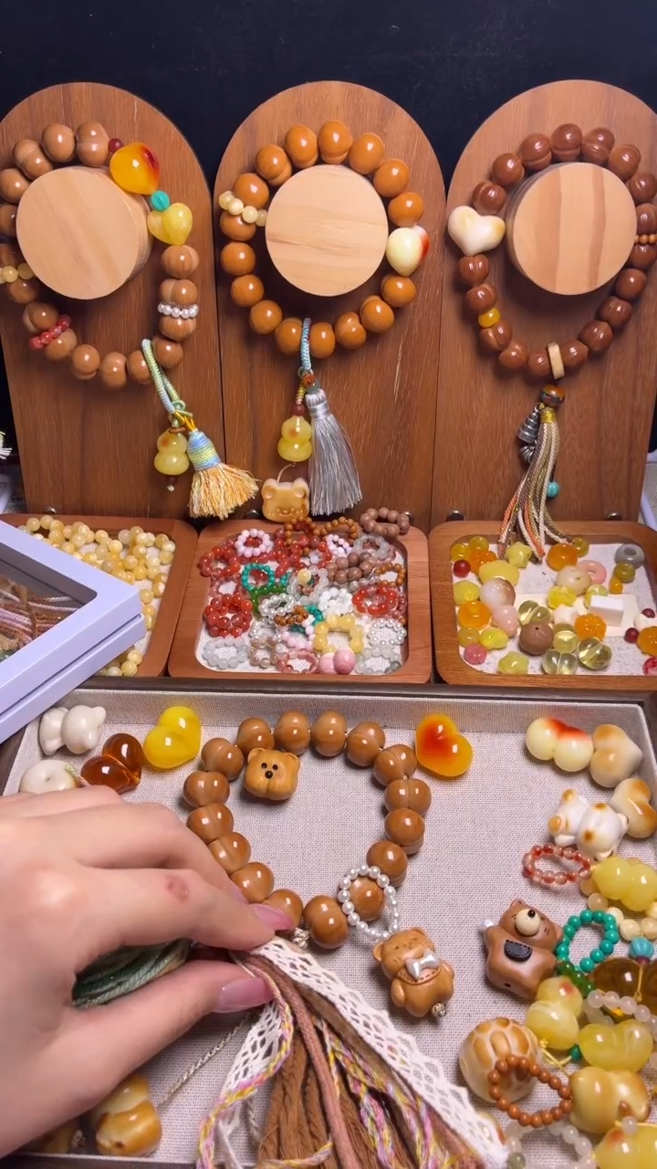 手串猴头核桃小*天全品高桃17.5俏色心蝴蝶熊吊坠