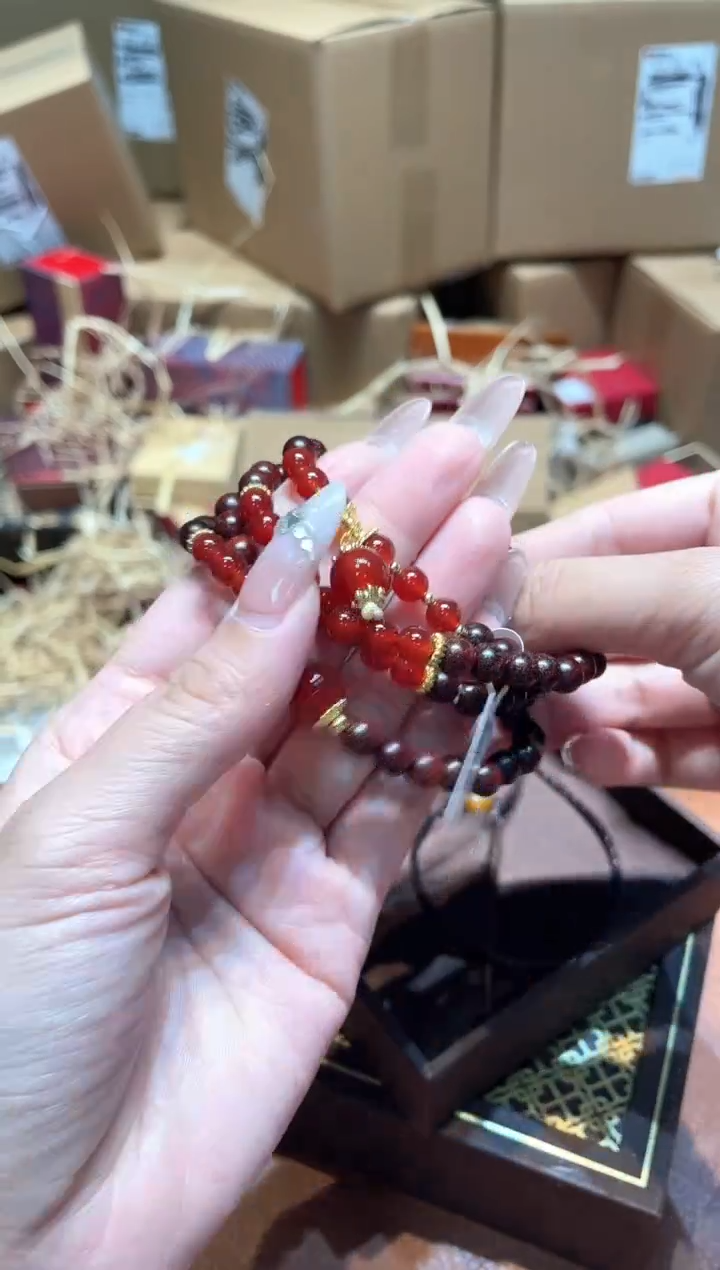 (无礼盒）仓库撤柜闪购链接（多样性发其一）￥