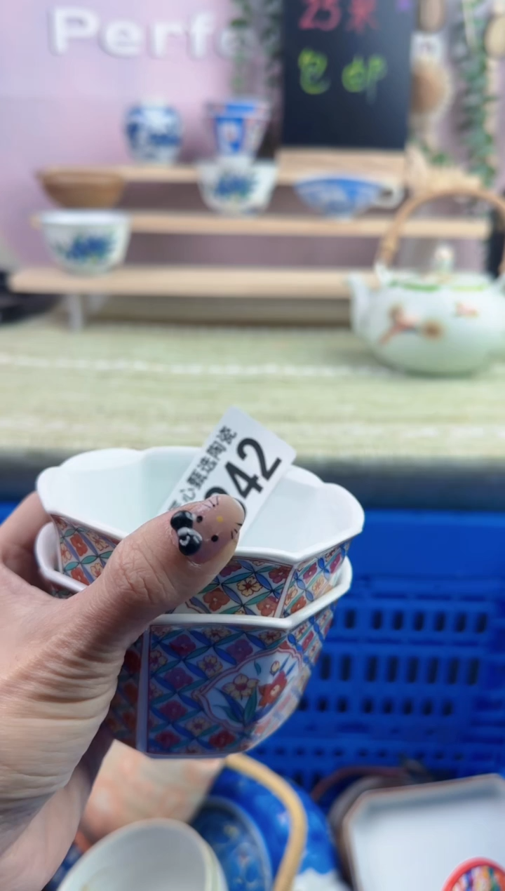 瓷片秋*        L342