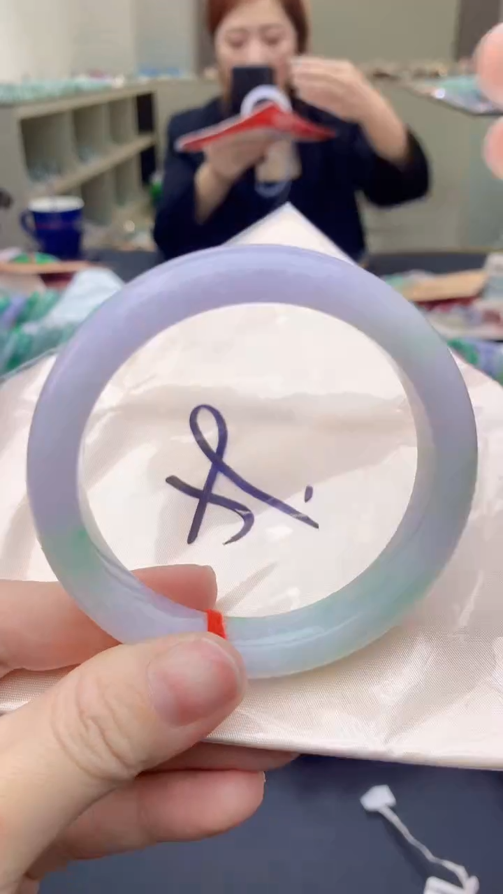 【闪购商品】翡翠手镯未镶嵌0230157057