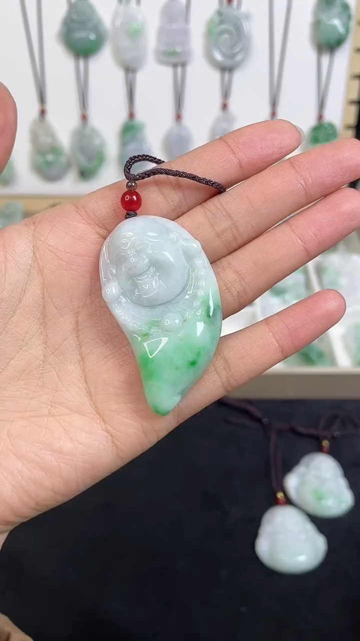 颈饰未镶嵌翡翠1