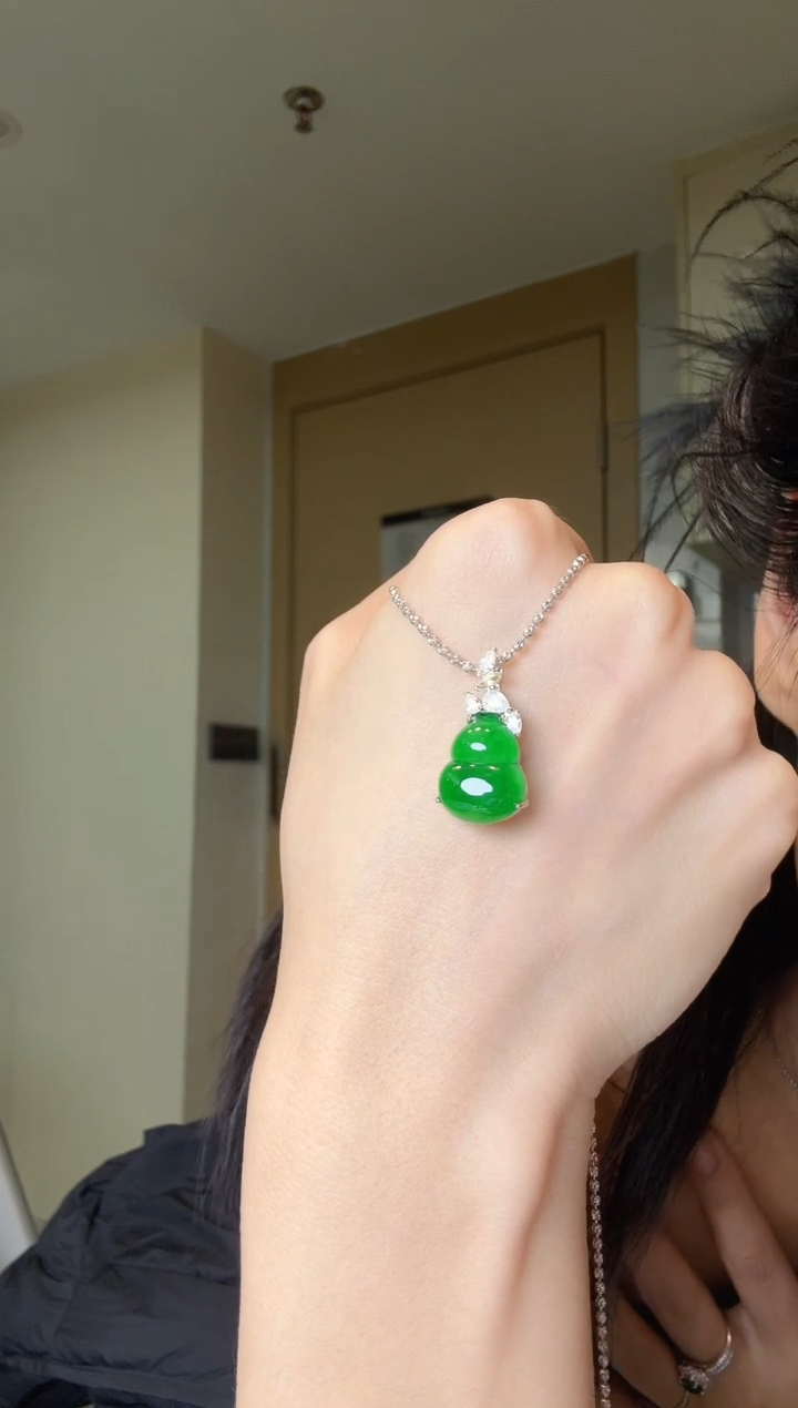 【闪购商品】翡翠吊坠(不含链)银S925镶嵌天然翡翠吊坠1