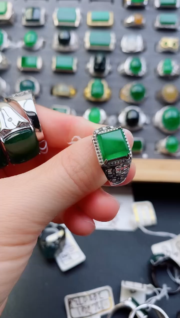 【闪购商品】翡翠戒指银S925镶嵌11111111
