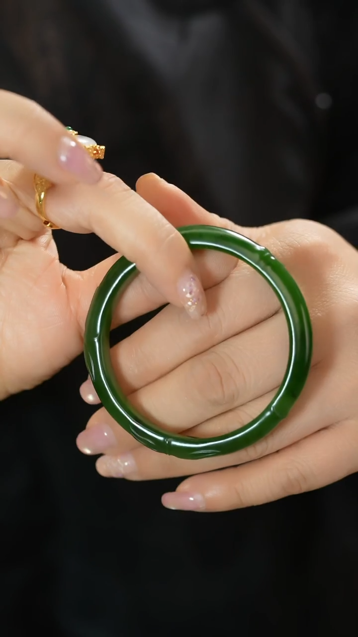 未镶嵌手镯和田玉圈口57