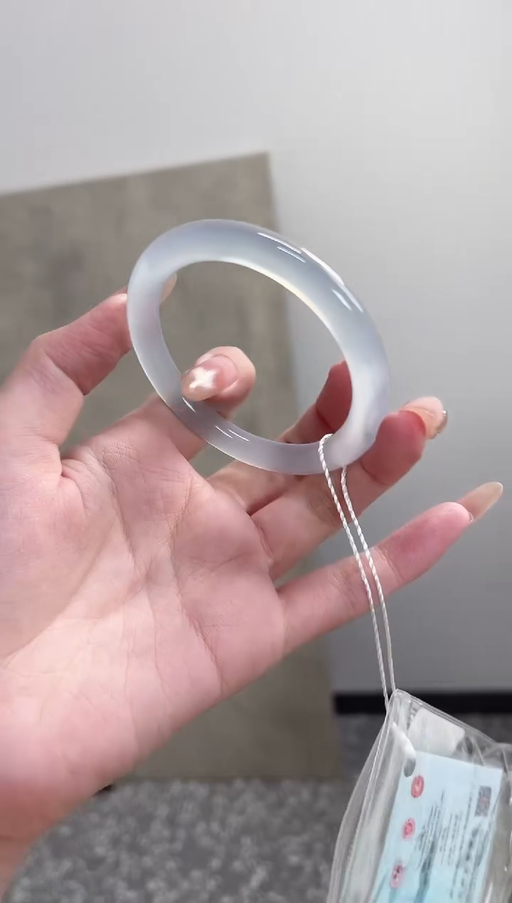 【闪购商品】玛瑙/玉髓手镯未镶嵌54-55圈圆条