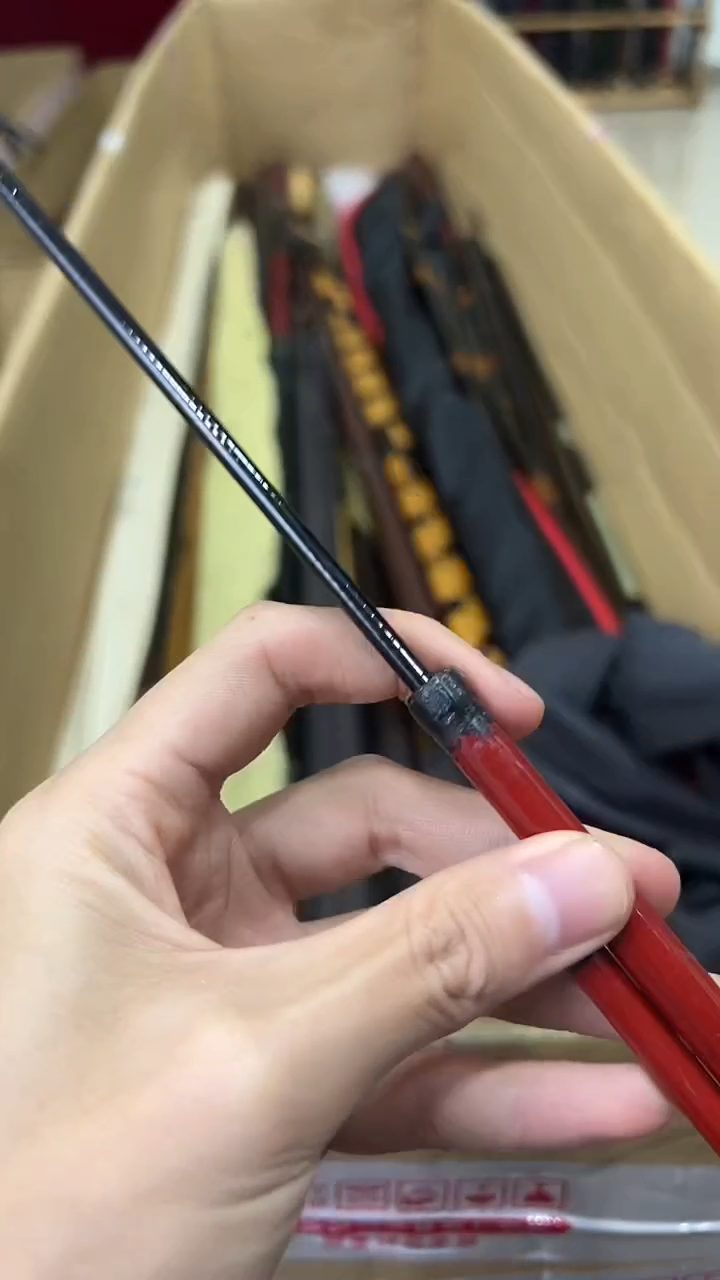 g****y鱼竿 孤品 微瑕疵 以直播间讲解为主