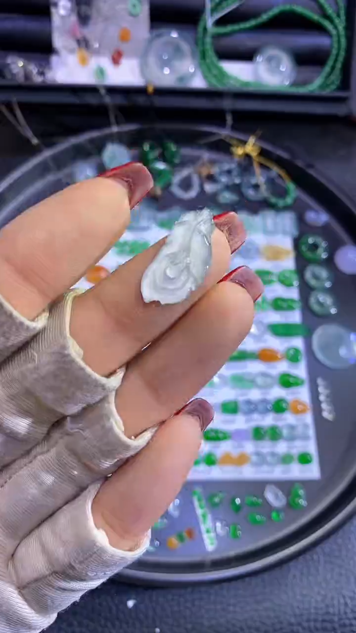 未镶嵌挂件翡翠羽毛