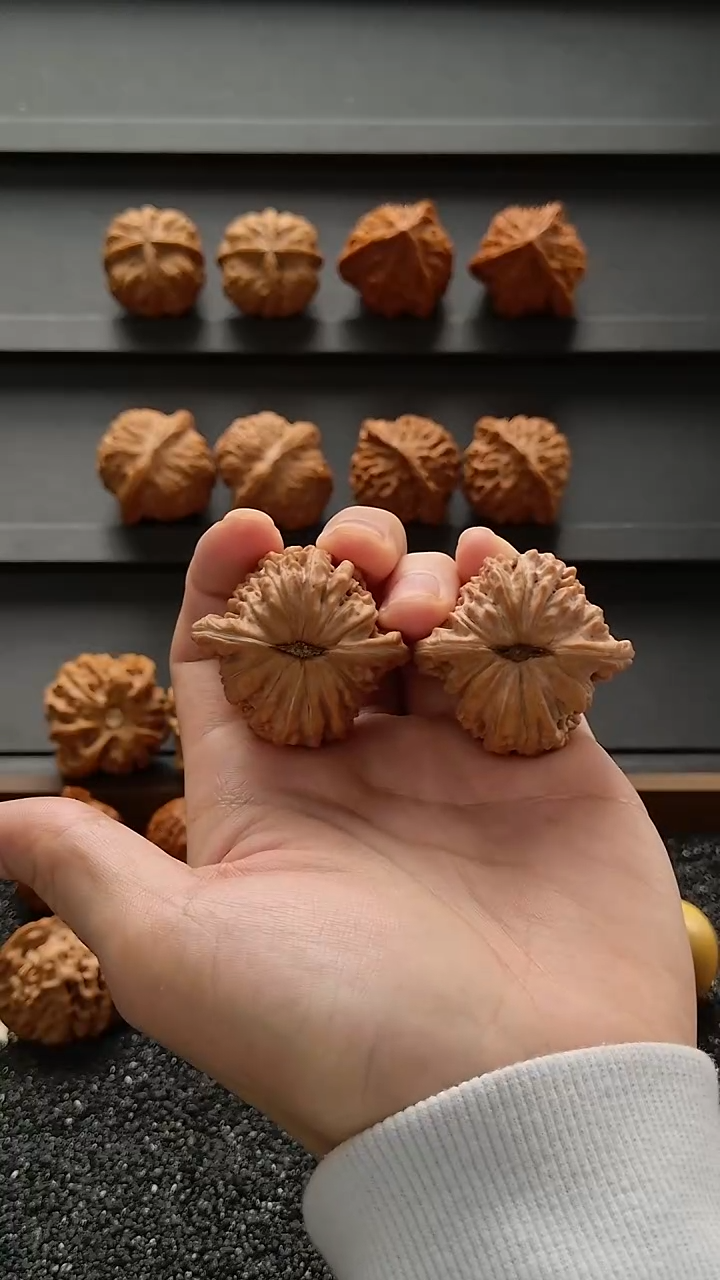 把件文玩核桃平谷飞楼41mm（张云飞四座楼）