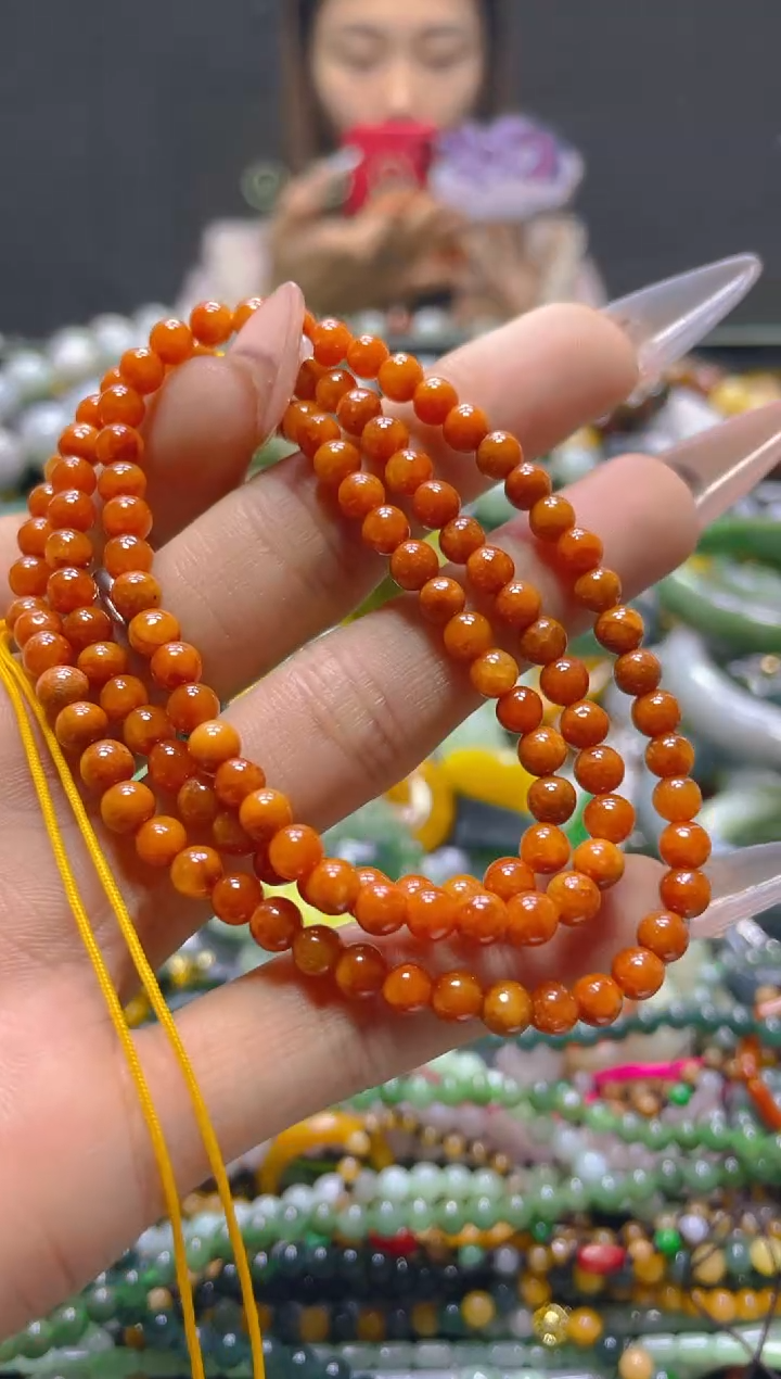 颈饰未镶嵌翡翠4MM