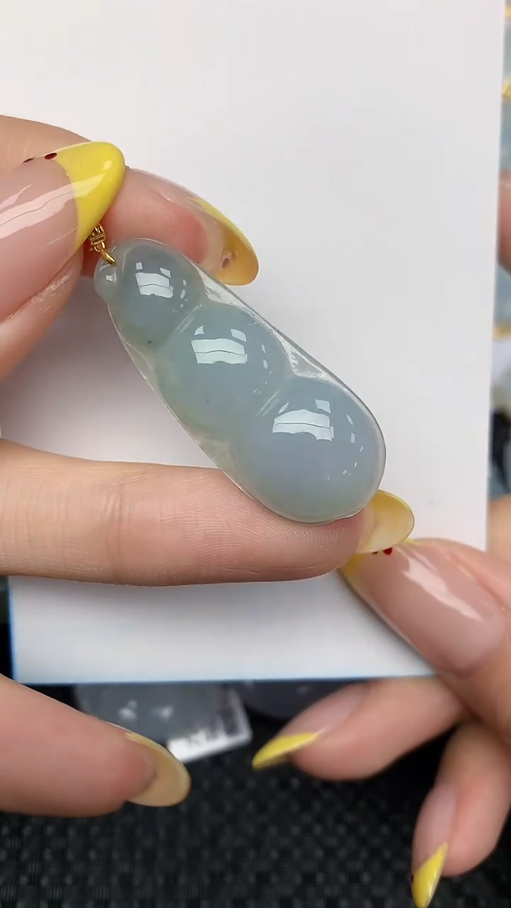 翡翠18K金镶嵌项链天然翡翠A货