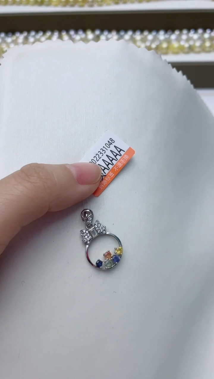 【闪购商品】彩色蓝宝石颈饰银S925镶嵌A78