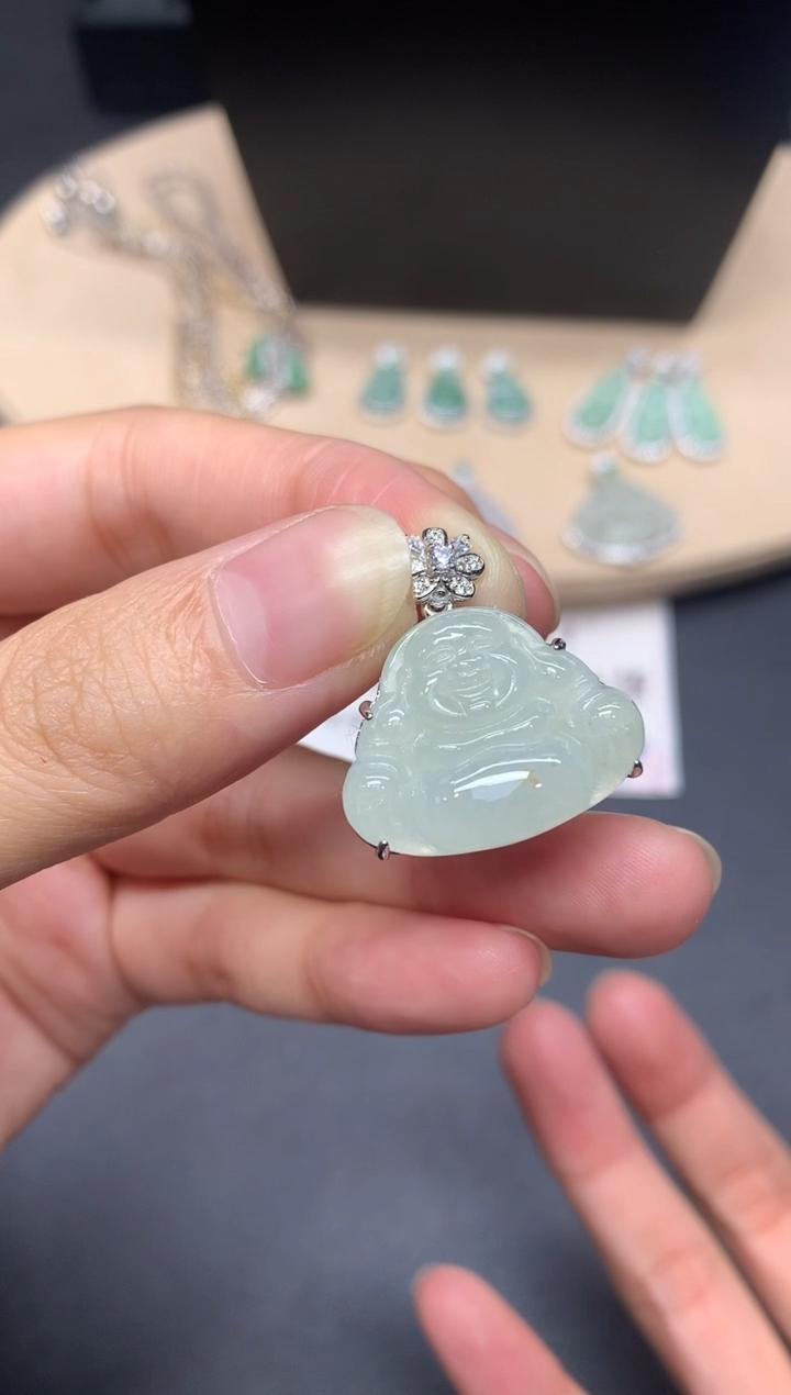 【闪购商品】翡翠吊坠(不含链)银S925镶嵌佛公【多样性发其一】