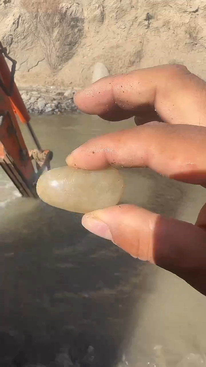 未镶嵌和田玉挂件新疆和田玉矿区发货