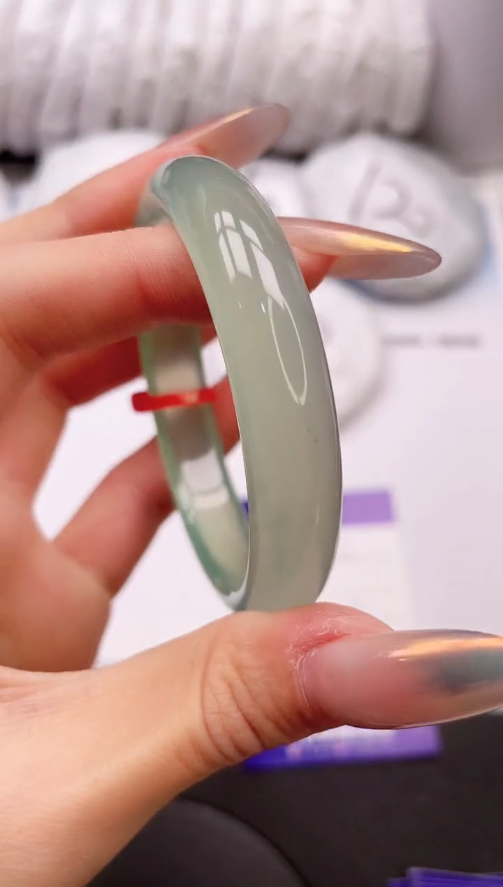 【闪购商品】石英质玉手镯未镶嵌16K282-52