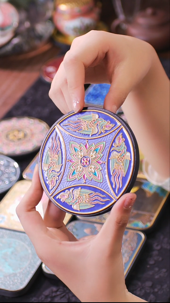 壹藏贰宝有凤来仪图案杯垫一片