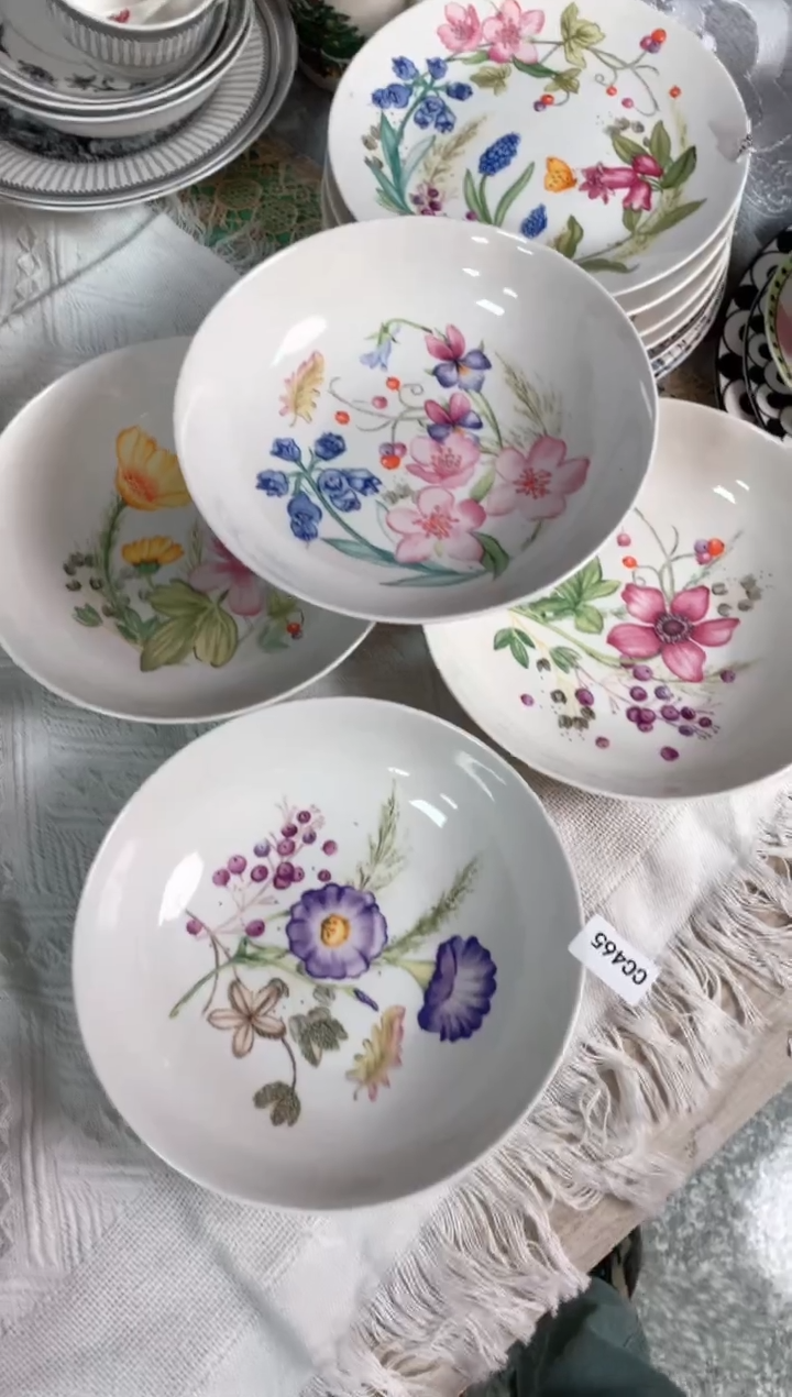 【闪购商品】瓷片陶瓷原单CC465餐具4个+礼盒