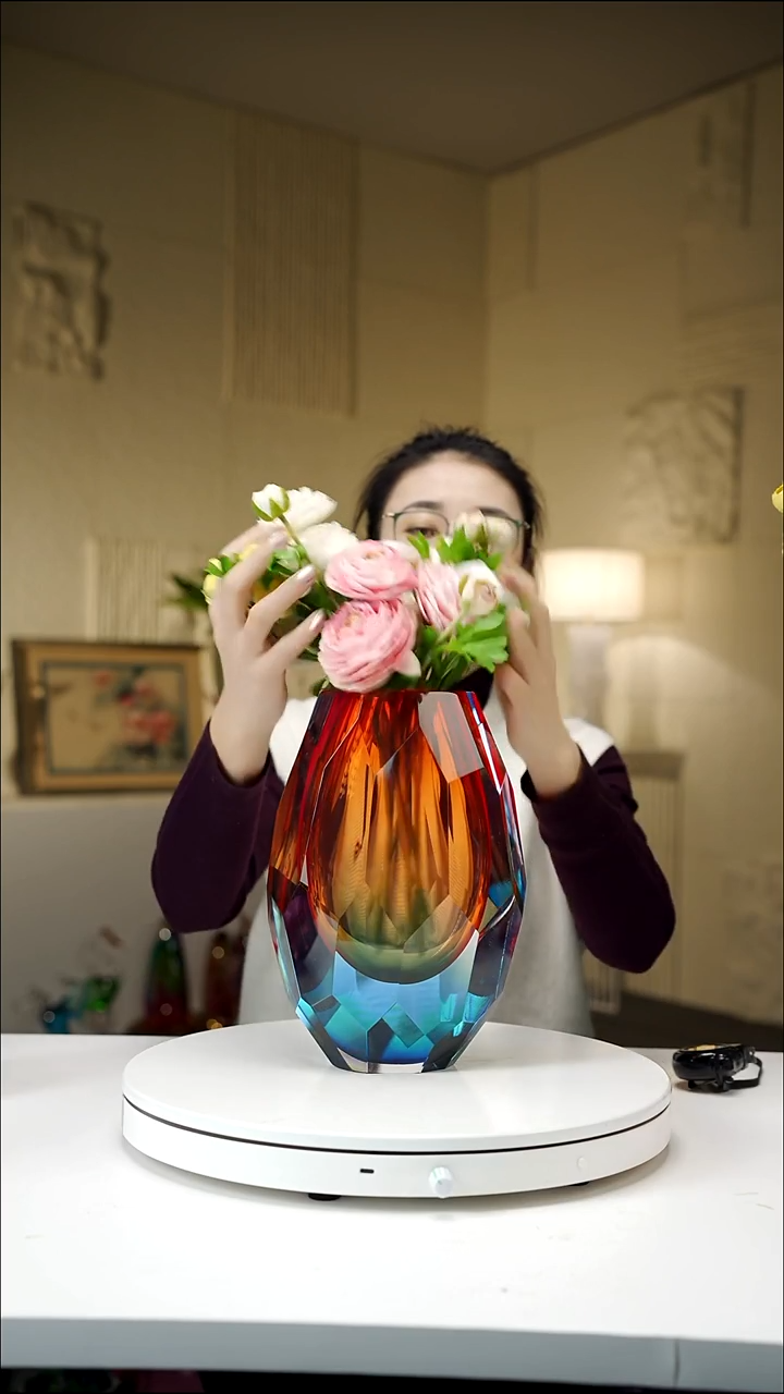 手工艺品琉璃宝石红蓝切面花瓶