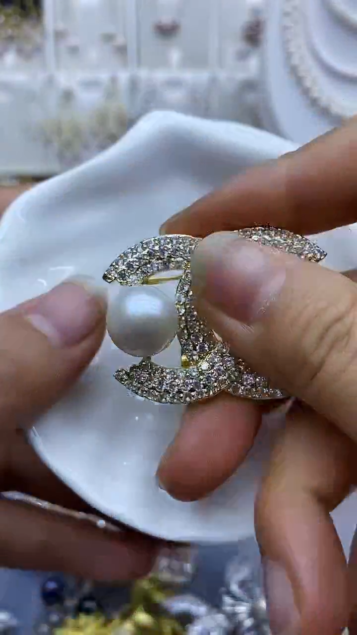 未镶嵌胸饰淡水珍珠胸针