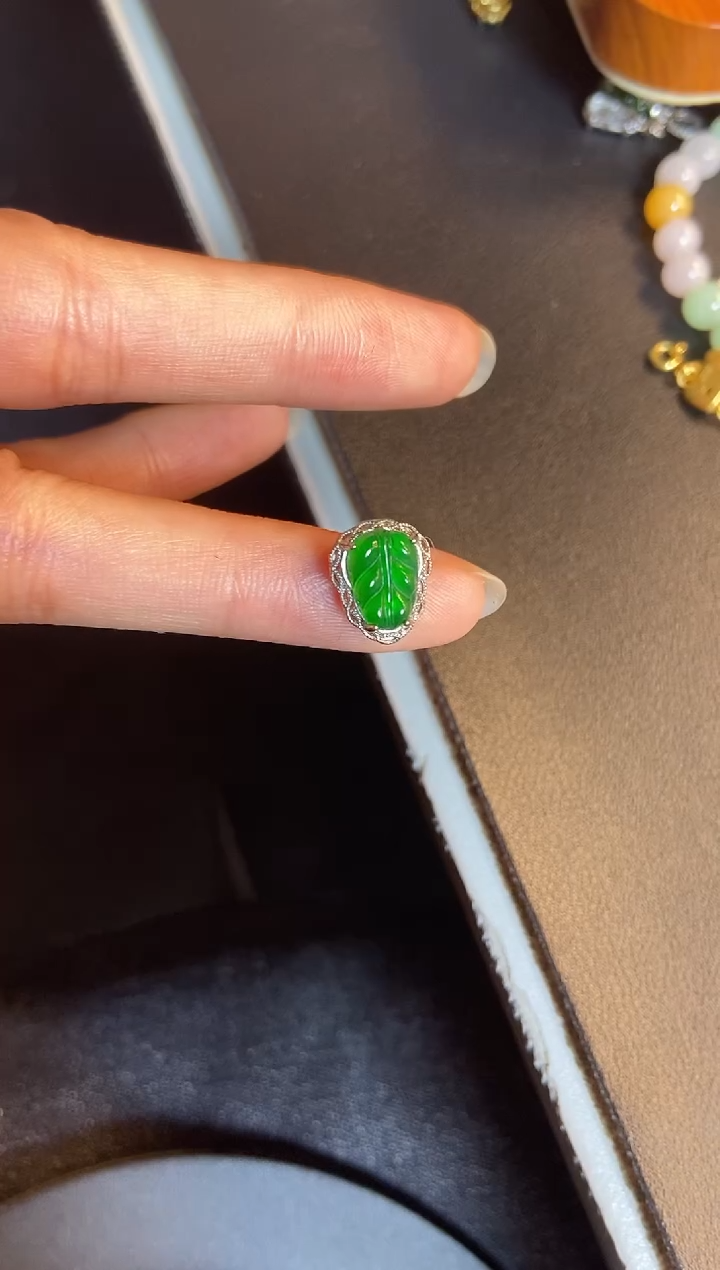 吊坠(不含链)银S925镶嵌翡翠1