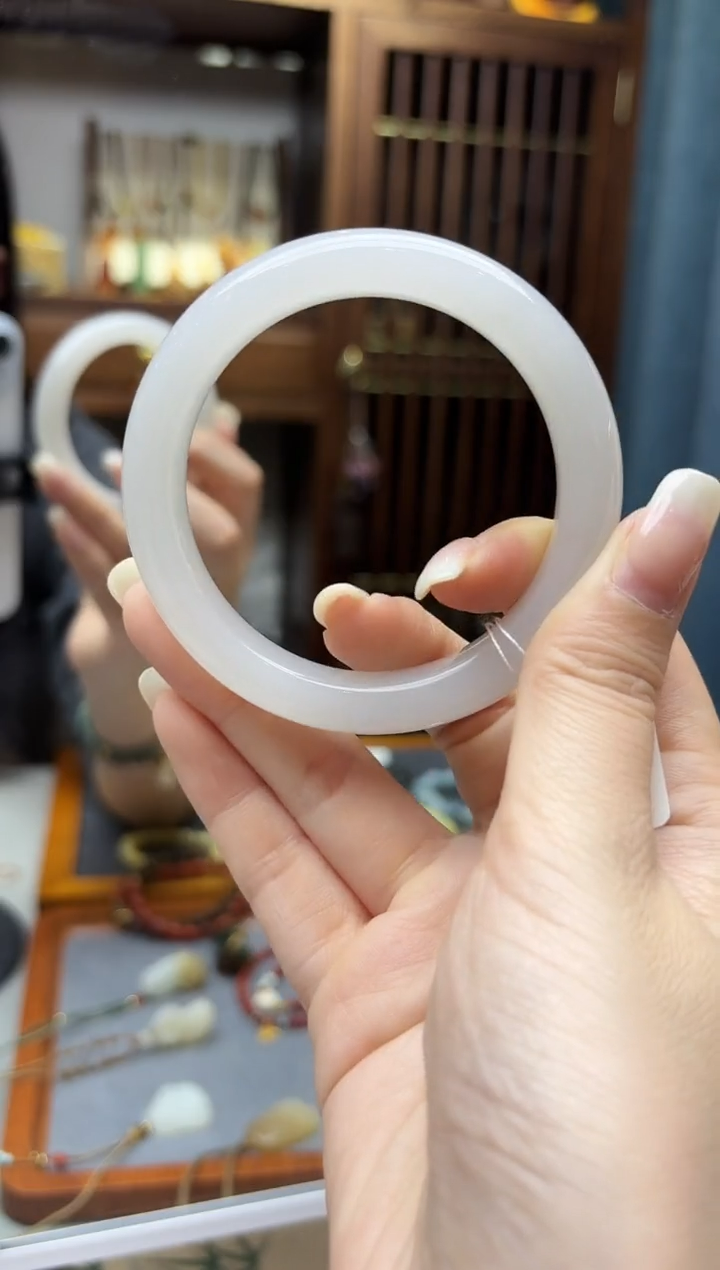 未镶嵌手镯和田玉和田玉手镯58#XE00804