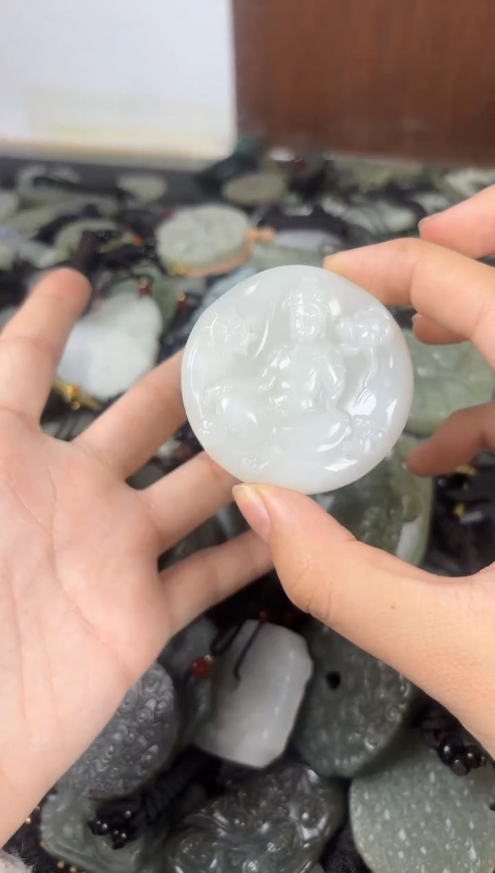 【闪购商品】和田玉颈饰未镶嵌1