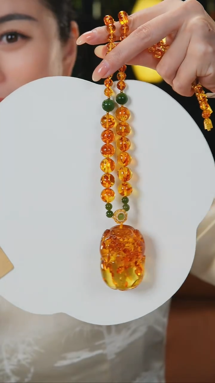 琥珀（花珀）项链未镶嵌花珀貔貅