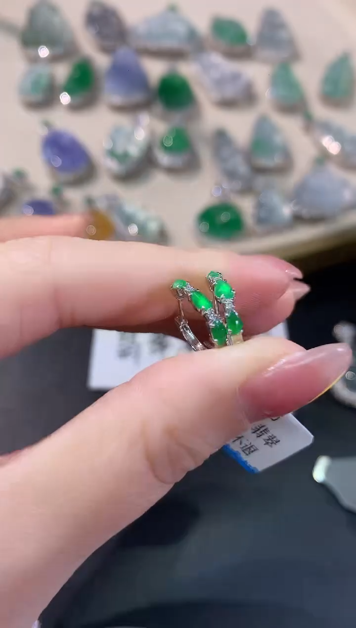 18K金镶嵌翡翠耳饰Q174|2380