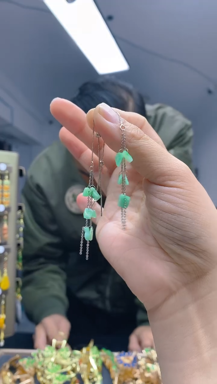 【闪购商品】翡翠耳饰银S925镶嵌312翡翠耳线