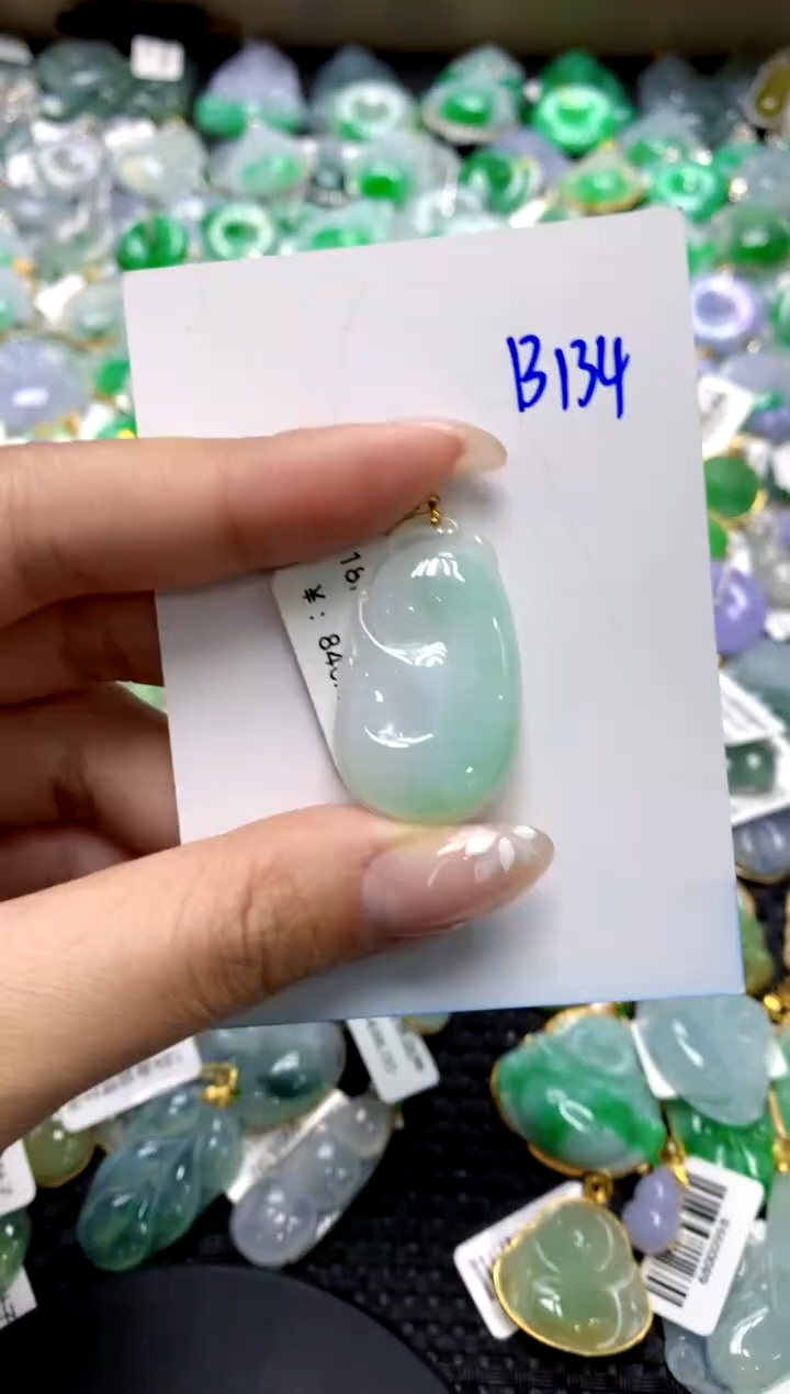 【闪购商品】翡翠颈饰18K金镶嵌1111111111111