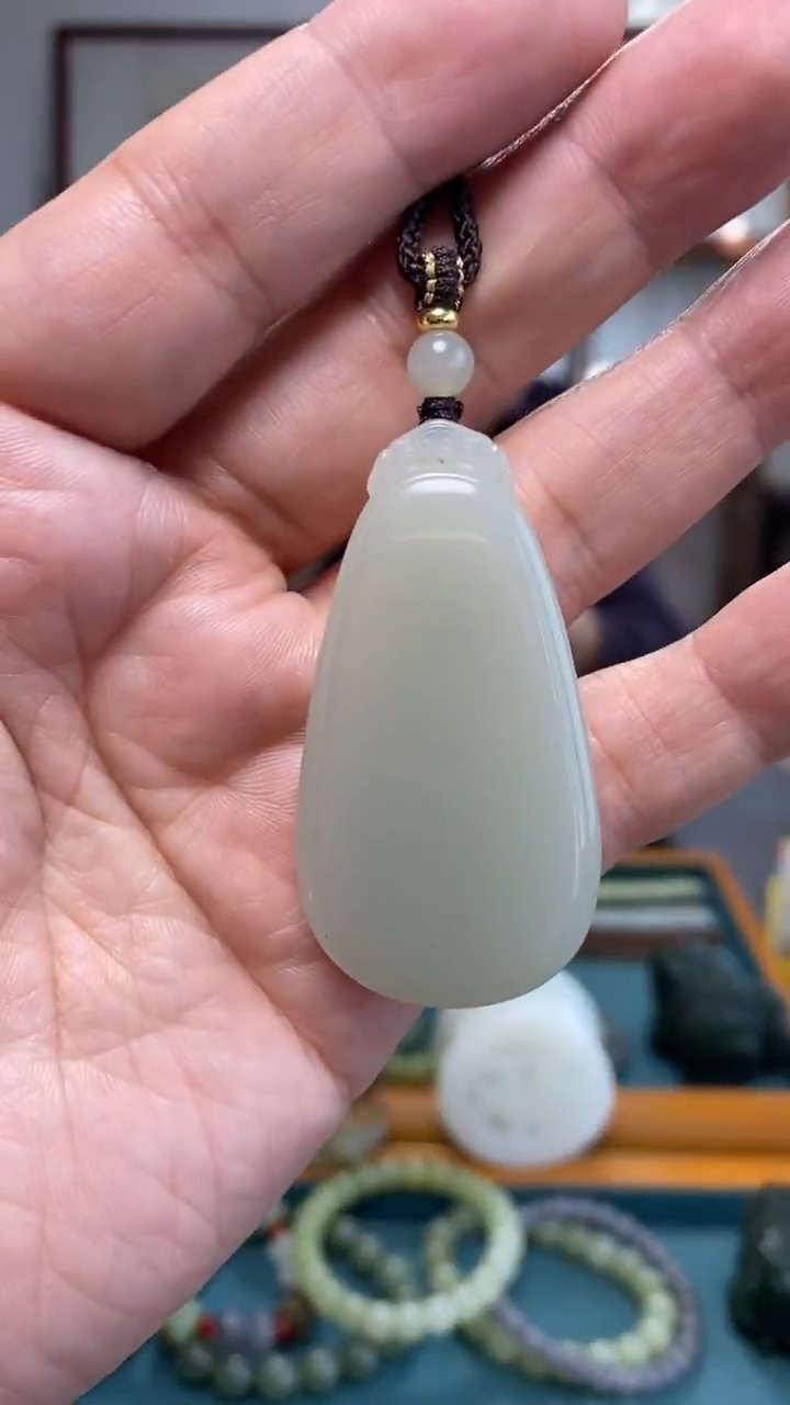 颈饰未镶嵌和田玉93