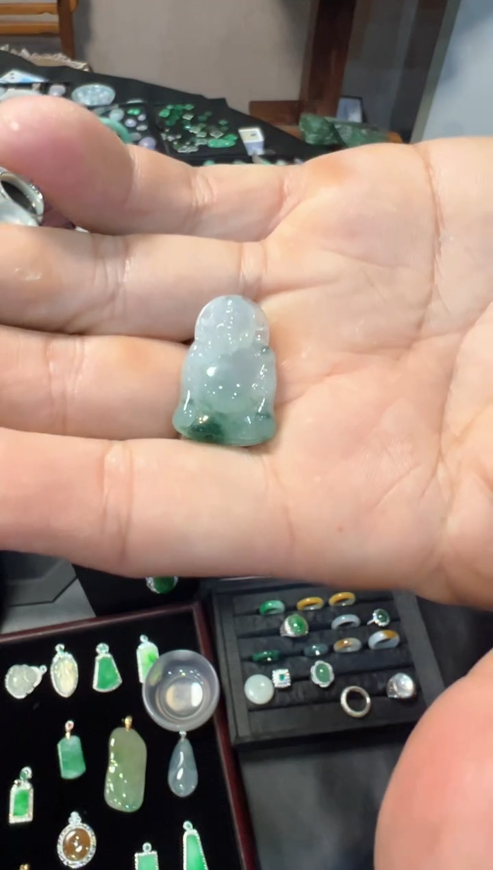 【闪购商品】翡翠挂件未镶嵌财神