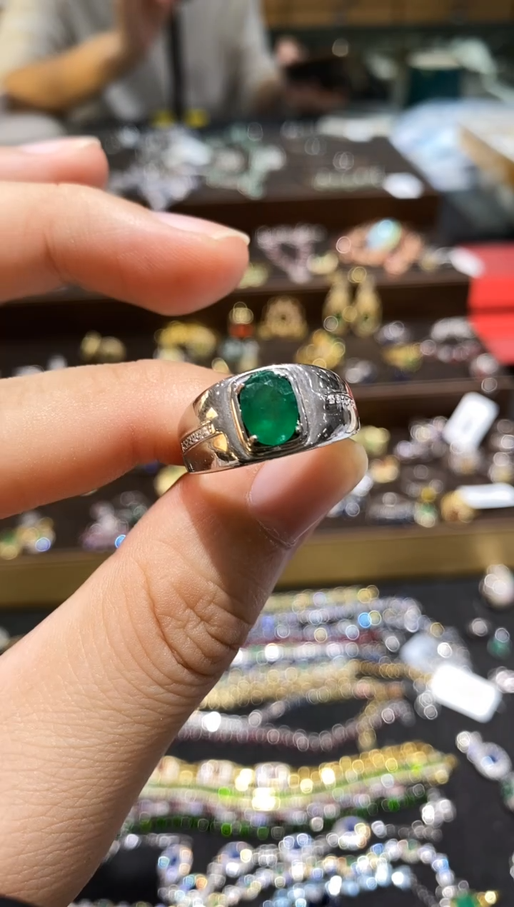 【闪购商品】祖母绿戒指银S925镶嵌戒指