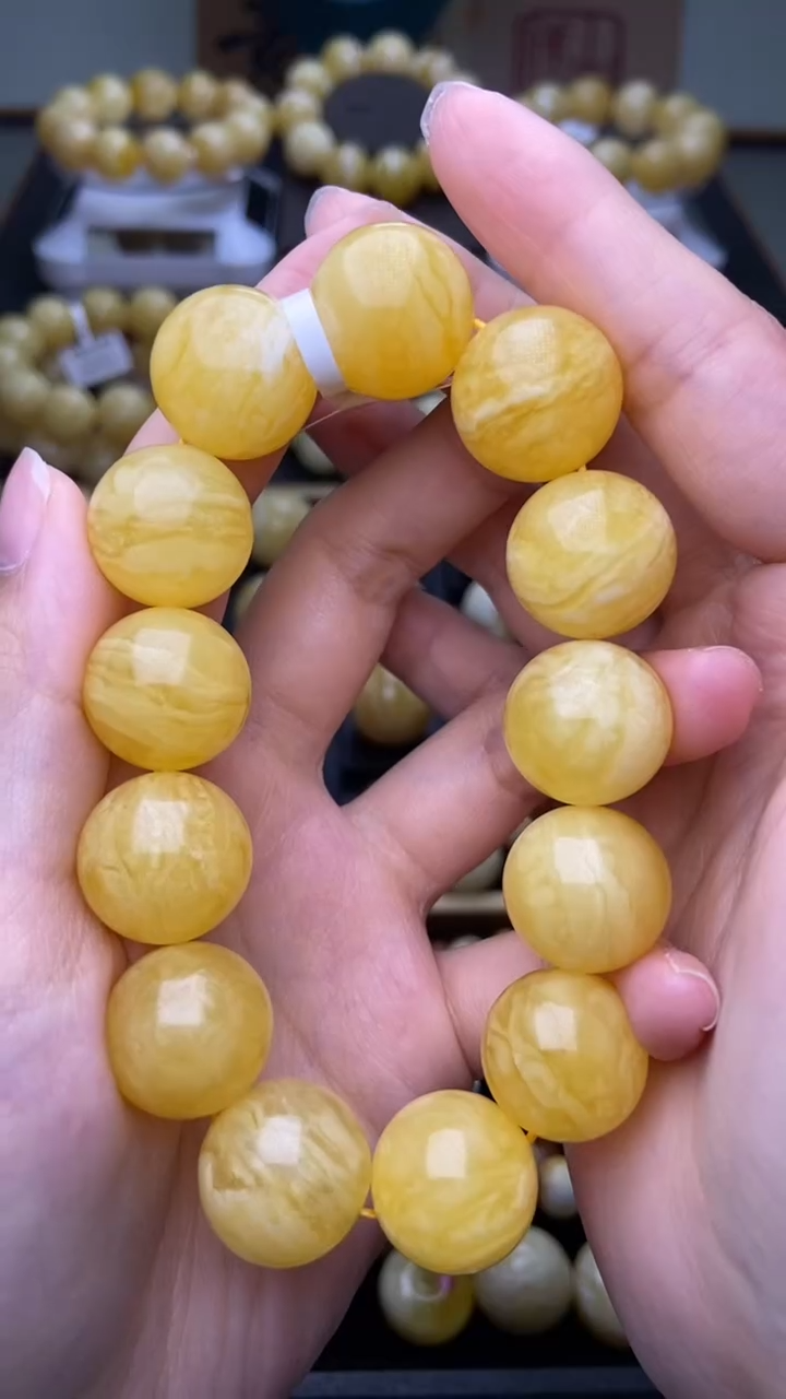 【闪购商品】琥珀裸石未镶嵌 大小姐珠宝严选42